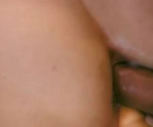 mamas ilk anal seks özel bir film yavaşça baba onu anüs bir yapay penis susar, sonra whiteh biraz kalın sikini madeni. anne bulmak böylece tekrar onu ıslak kedi içinde yapay penis.