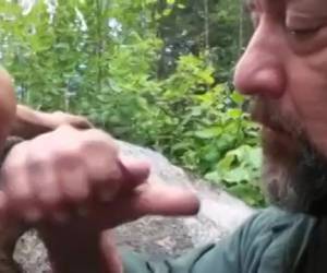 vanhemmat karhu homo imee ja houkuttelee nuori weenie on tyhjä vanhemmat karhu homo imee ja houkuttelee nuori weenie on tyhjä. tämä rauhallisen metsän hän saa täynnä cum. amatööri, vanhempi kantaa homo imee viikset ja houkuttelee nuoria weenie on tyhjä