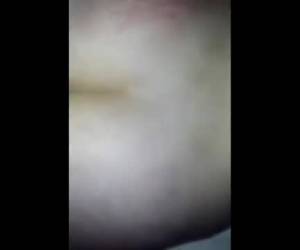 whiteh son doigt dans le cul baise sa chatte blanche