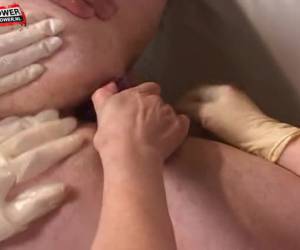 четыре женщины bisex является mastubate анус мужчины четыре роговой bisex женщин, является mastubate анус whiteh человек несколько сексигрушки и потянув его жесткой Дик пока он спермы шприц.