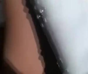 blond děvka čeká na kolemjdoucí šukat